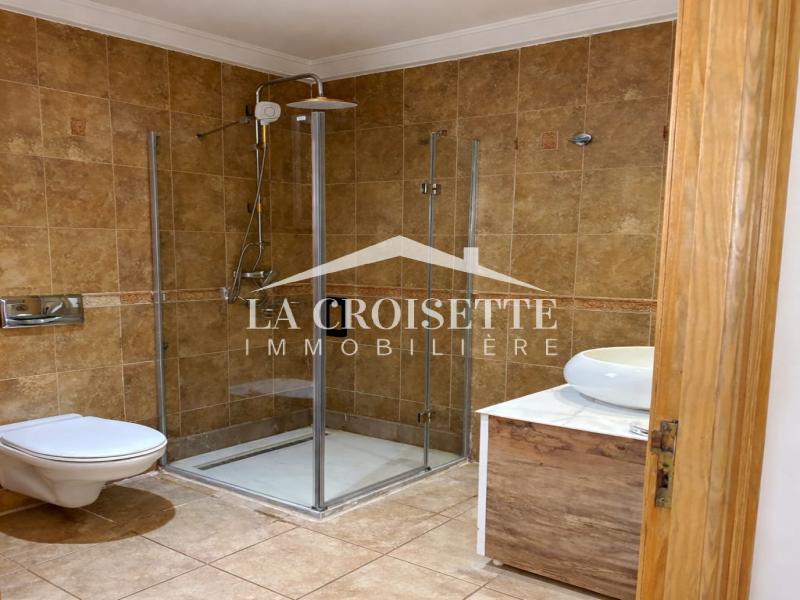 Triplex S+5 avec jardin aux Berges du Lac 2